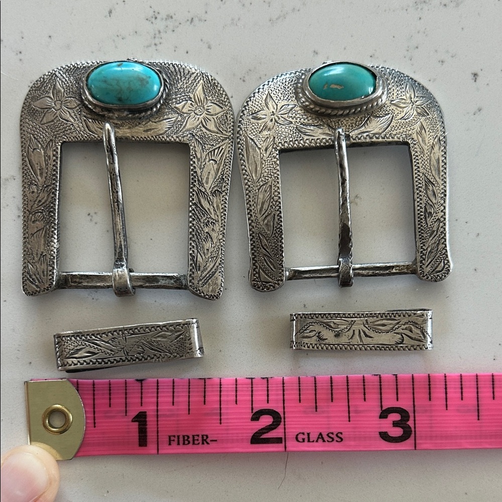 Silver Buckle Set with Turquoise Stone